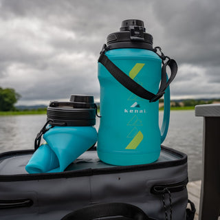 Grizzly & Kenai Collapsible 64oz Water Bottle